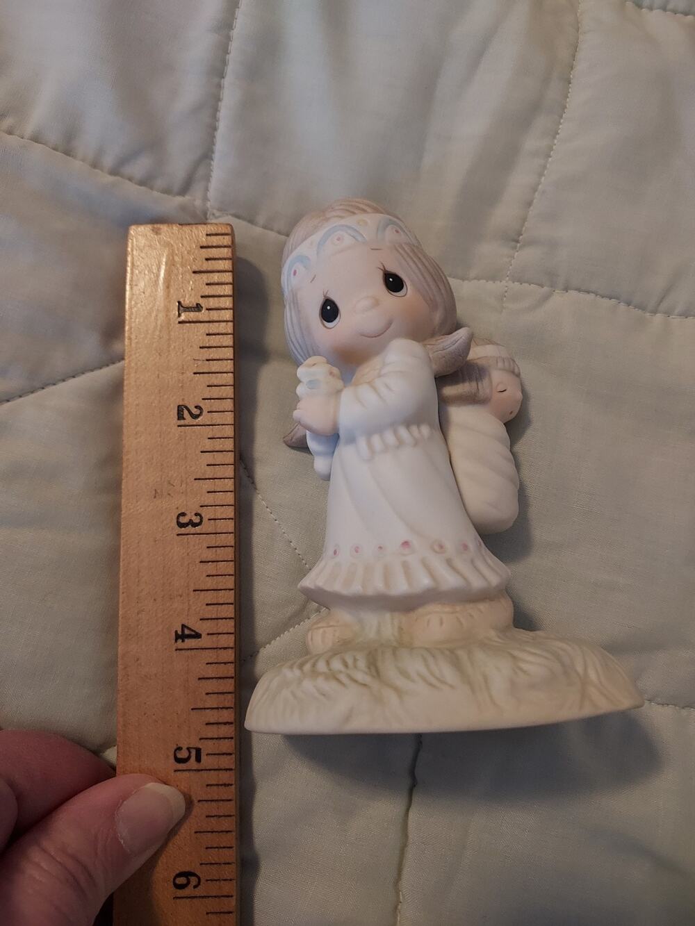 Precious Moments Figurine His Burden is Light 1978 E - 1380 / G EUC